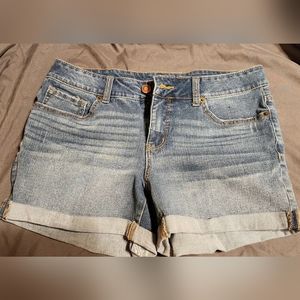 Time and Tru Womens Shorts